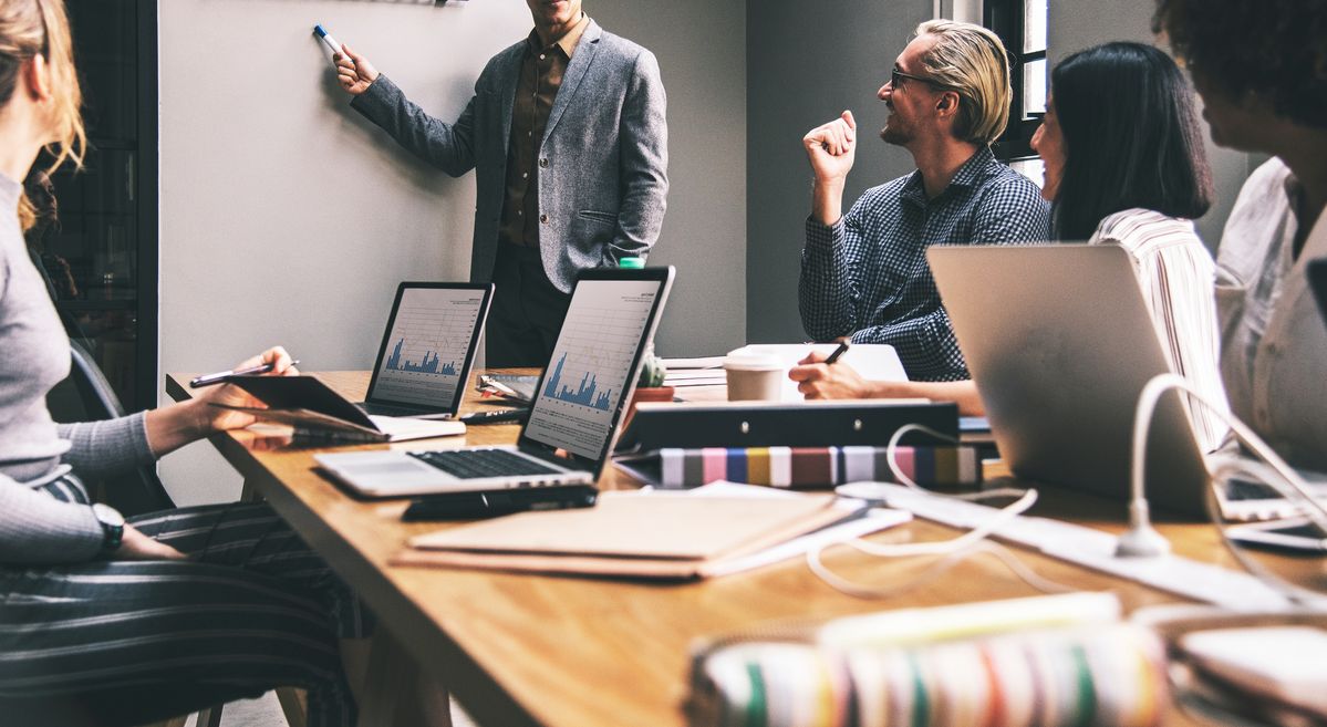 إدارة الأعمال في إدارة المشاريع